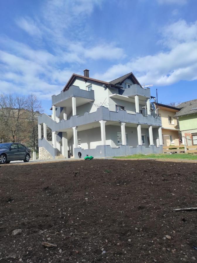 Hotel Prenociste Ljiljana 2 à Livno Extérieur photo